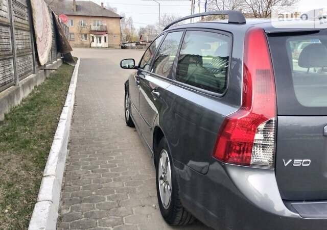 Сірий Вольво V50, об'ємом двигуна 1.6 л та пробігом 238 тис. км за 6650 $, фото 7 на Automoto.ua