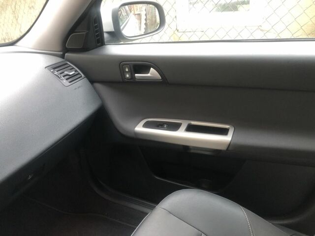 Серый Вольво В50, объемом двигателя 2 л и пробегом 302 тыс. км за 4900 $, фото 18 на Automoto.ua