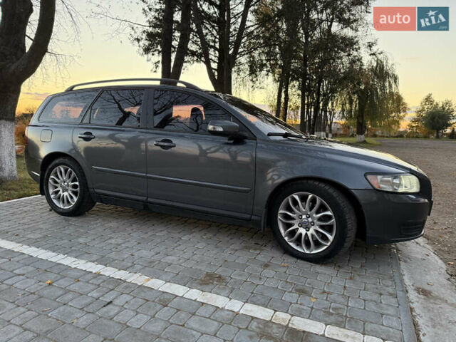 Вольво В50 2008 в Рава-Русская на Automoto.ua Серый Вольво В50, объемом двигателя 2 л и пробегом 418 тыс. км за 5499 $, фото 7 на Automoto.ua
