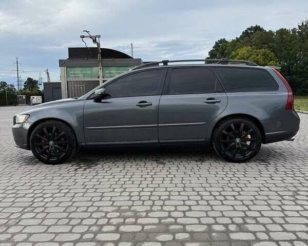 Сірий Вольво V50, об'ємом двигуна 2 л та пробігом 339 тис. км за 7500 $, фото 8 на Automoto.ua