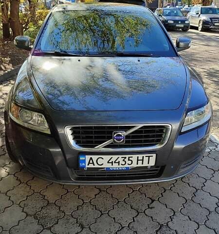 Серый Вольво В50, объемом двигателя 1.6 л и пробегом 223 тыс. км за 7200 $, фото 9 на Automoto.ua