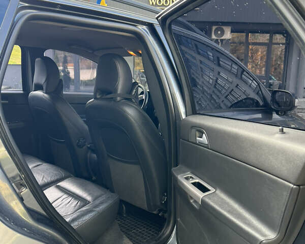 Вольво В50 2008 в Новояворовск на Automoto.ua Серый Вольво В50, объемом двигателя 2 л и пробегом 420 тыс. км за 5600 $, фото 18 на Automoto.ua