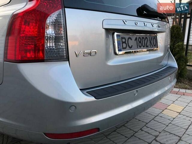Сірий Вольво V50, об'ємом двигуна 1.56 л та пробігом 226 тис. км за 7499 $, фото 9 на Automoto.ua