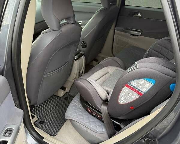 Сірий Вольво V50, об'ємом двигуна 2 л та пробігом 339 тис. км за 7500 $, фото 11 на Automoto.ua