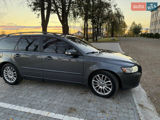 Вольво В50 2008 в Рава-Русская на Automoto.ua Серый Вольво В50, объемом двигателя 2 л и пробегом 418 тыс. км за 5499 $, фото 26 на Automoto.ua