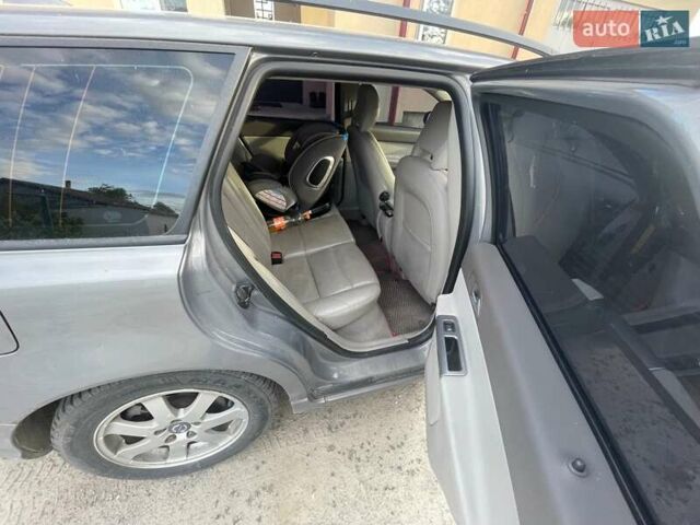 Сірий Вольво V50, об'ємом двигуна 2 л та пробігом 507 тис. км за 6600 $, фото 4 на Automoto.ua
