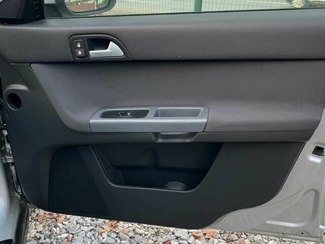 Серый Вольво В50, объемом двигателя 1.6 л и пробегом 217 тыс. км за 6800 $, фото 23 на Automoto.ua