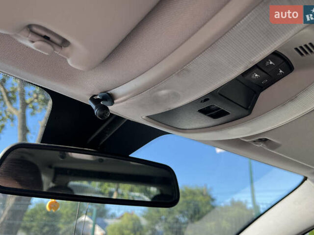 Серый Вольво В50, объемом двигателя 1.56 л и пробегом 217 тыс. км за 7000 $, фото 15 на Automoto.ua