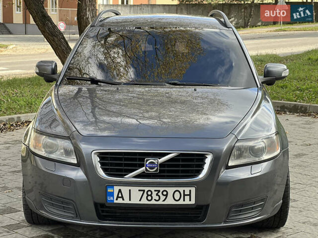 Вольво В50 2008 в Новояворовск на Automoto.ua Серый Вольво В50, объемом двигателя 2 л и пробегом 420 тыс. км за 5600 $, фото 2 на Automoto.ua