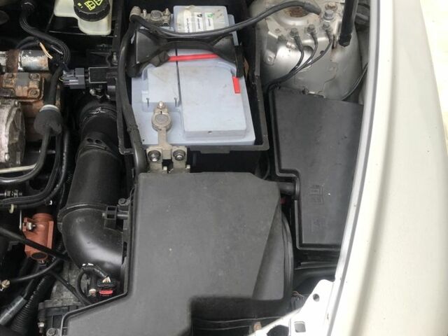 Серый Вольво В50, объемом двигателя 2 л и пробегом 302 тыс. км за 4900 $, фото 9 на Automoto.ua