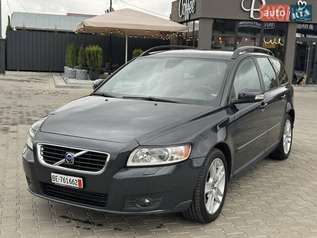 Сірий Вольво V50, об'ємом двигуна 1.6 л та пробігом 217 тис. км за 6999 $, фото 2 на Automoto.ua