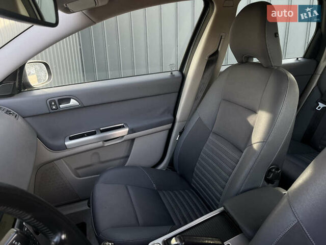 Сірий Вольво V50, об'ємом двигуна 1.6 л та пробігом 232 тис. км за 4800 $, фото 24 на Automoto.ua