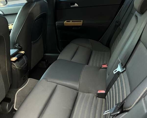 Сірий Вольво V50, об'ємом двигуна 2 л та пробігом 250 тис. км за 8300 $, фото 18 на Automoto.ua