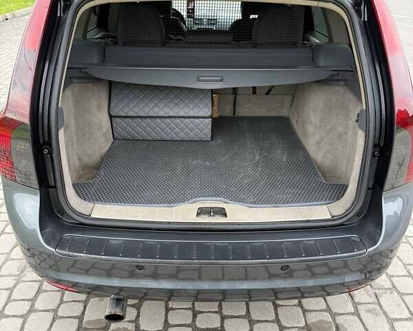 Сірий Вольво V50, об'ємом двигуна 2 л та пробігом 339 тис. км за 7500 $, фото 5 на Automoto.ua