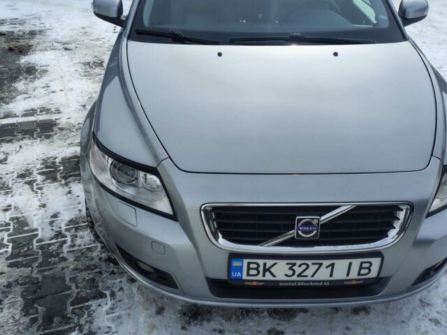 Сірий Вольво V50, об'ємом двигуна 1.56 л та пробігом 288 тис. км за 6550 $, фото 14 на Automoto.ua