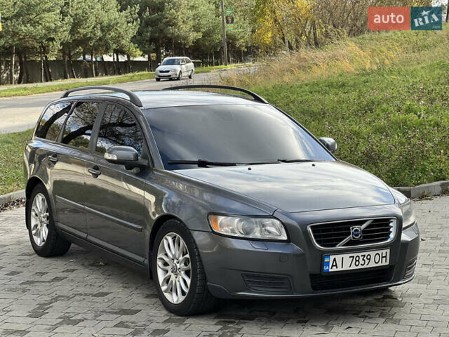 Вольво В50 2008 в Новояворовск на Automoto.ua Серый Вольво В50, объемом двигателя 2 л и пробегом 420 тыс. км за 5600 $, фото 4 на Automoto.ua