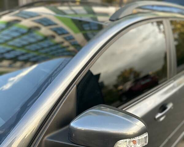 Сірий Вольво V50, об'ємом двигуна 2 л та пробігом 255 тис. км за 7400 $, фото 23 на Automoto.ua