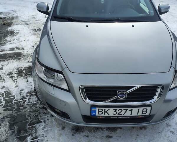 Сірий Вольво V50, об'ємом двигуна 1.56 л та пробігом 288 тис. км за 7850 $, фото 14 на Automoto.ua