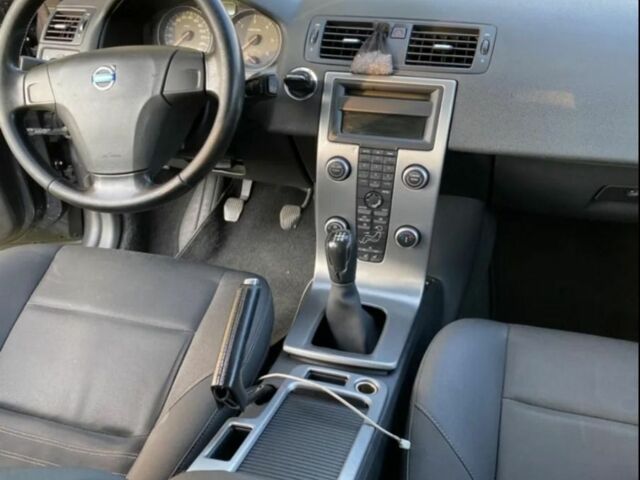 Сірий Вольво V50, об'ємом двигуна 1.6 л та пробігом 224 тис. км за 5550 $, фото 4 на Automoto.ua