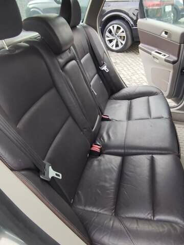 Сірий Вольво V50, об'ємом двигуна 1.56 л та пробігом 301 тис. км за 7300 $, фото 18 на Automoto.ua