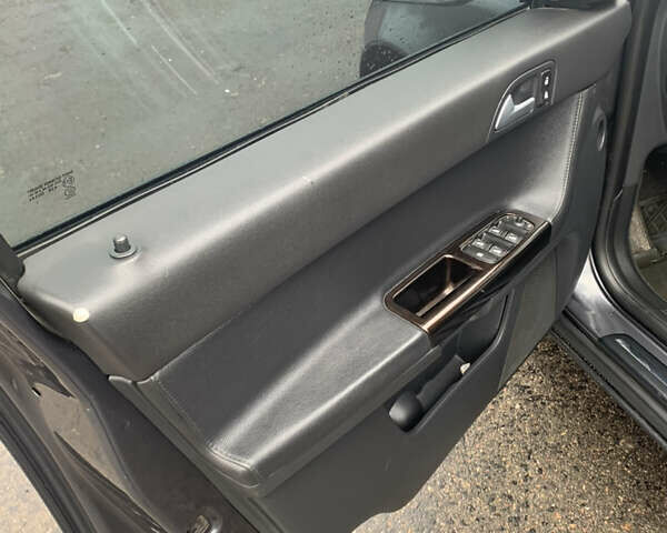 Серый Вольво В50, объемом двигателя 1.56 л и пробегом 263 тыс. км за 5500 $, фото 10 на Automoto.ua