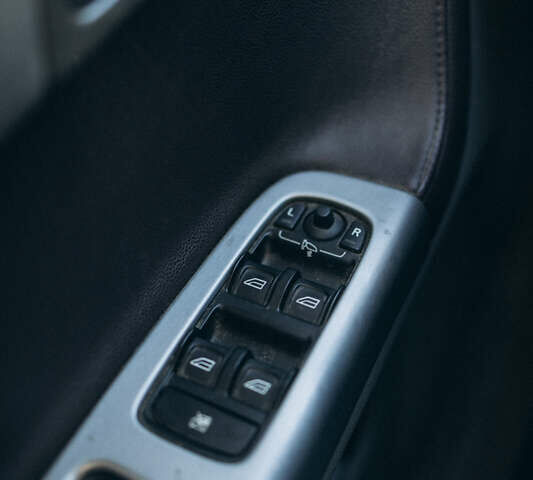 Серый Вольво В50, объемом двигателя 1.6 л и пробегом 280 тыс. км за 6800 $, фото 7 на Automoto.ua