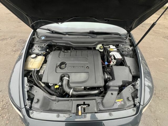 Сірий Вольво V50, об'ємом двигуна 1.6 л та пробігом 209 тис. км за 7222 $, фото 20 на Automoto.ua