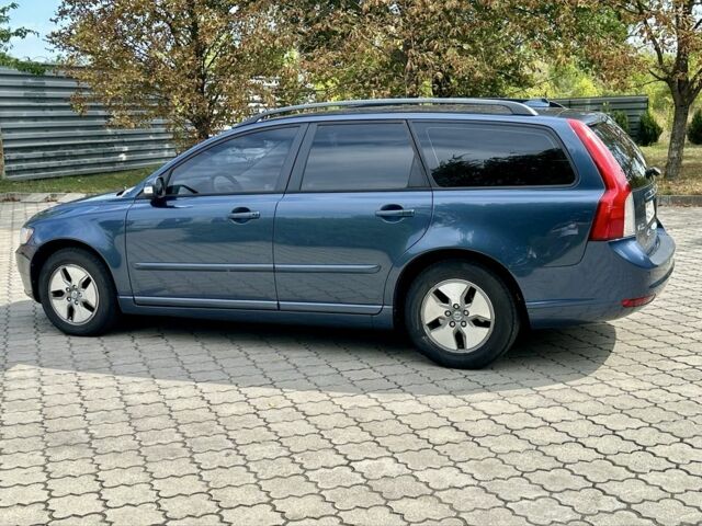 Сірий Вольво V50, об'ємом двигуна 1.6 л та пробігом 300 тис. км за 5850 $, фото 9 на Automoto.ua