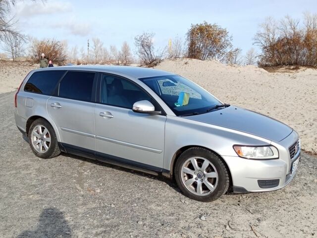 Сірий Вольво V50, об'ємом двигуна 1.6 л та пробігом 270 тис. км за 7300 $, фото 3 на Automoto.ua