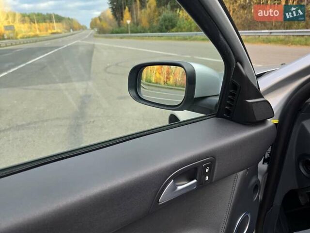 Сірий Вольво V50, об'ємом двигуна 1.6 л та пробігом 223 тис. км за 7799 $, фото 24 на Automoto.ua