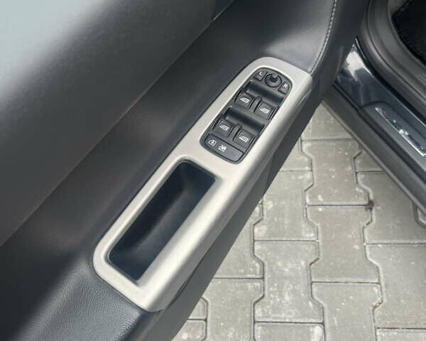 Сірий Вольво V50, об'ємом двигуна 1.6 л та пробігом 261 тис. км за 6350 $, фото 22 на Automoto.ua