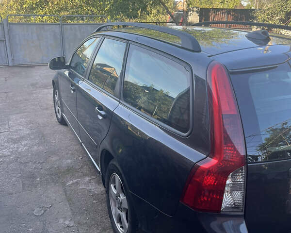 Сірий Вольво V50, об'ємом двигуна 1.56 л та пробігом 302 тис. км за 7000 $, фото 5 на Automoto.ua
