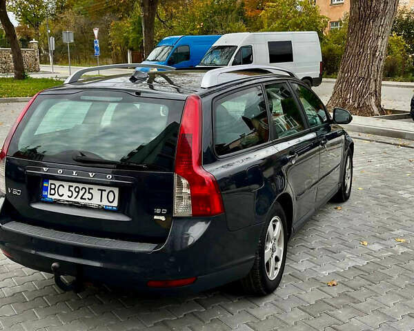 Сірий Вольво V50, об'ємом двигуна 1.6 л та пробігом 261 тис. км за 6350 $, фото 3 на Automoto.ua