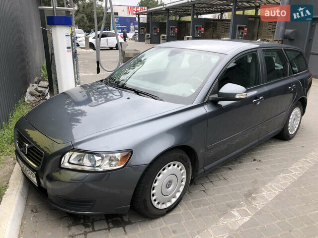 Сірий Вольво V50, об'ємом двигуна 1.56 л та пробігом 145 тис. км за 7900 $, фото 6 на Automoto.ua