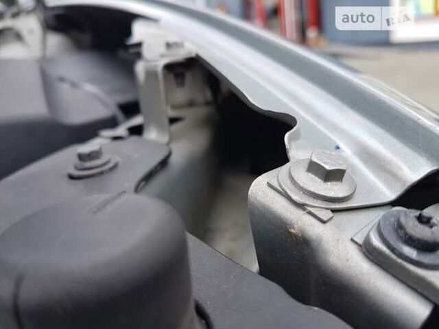 Сірий Вольво V50, об'ємом двигуна 1.56 л та пробігом 251 тис. км за 7300 $, фото 4 на Automoto.ua