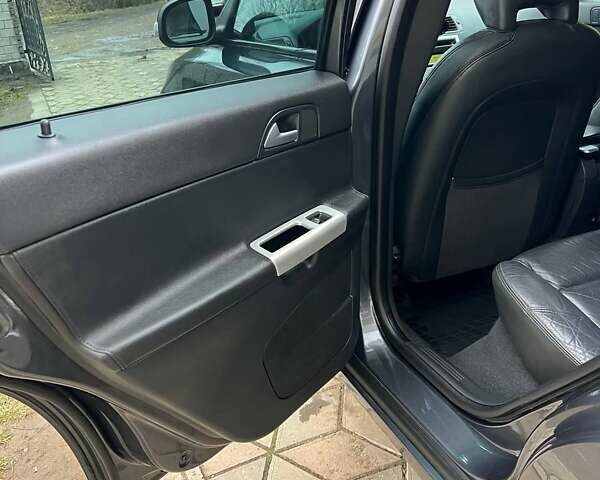 Сірий Вольво V50, об'ємом двигуна 1.6 л та пробігом 300 тис. км за 5800 $, фото 17 на Automoto.ua