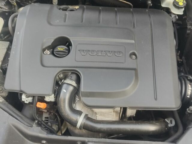 Сірий Вольво V50, об'ємом двигуна 0 л та пробігом 249 тис. км за 3600 $, фото 6 на Automoto.ua