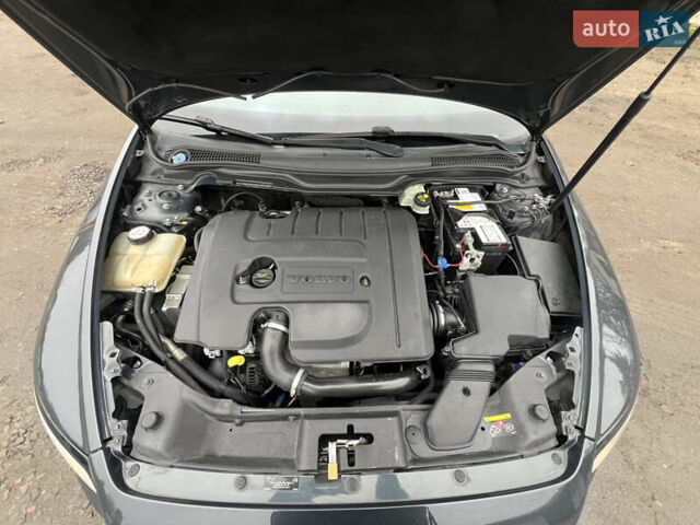 Сірий Вольво V50, об'ємом двигуна 1.6 л та пробігом 209 тис. км за 7222 $, фото 45 на Automoto.ua