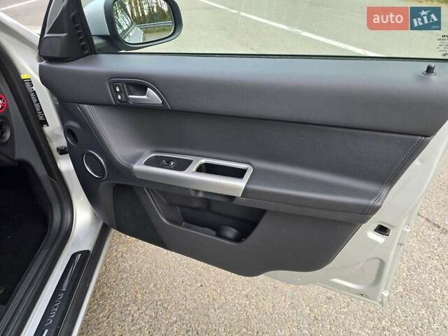 Сірий Вольво V50, об'ємом двигуна 1.6 л та пробігом 223 тис. км за 7799 $, фото 48 на Automoto.ua
