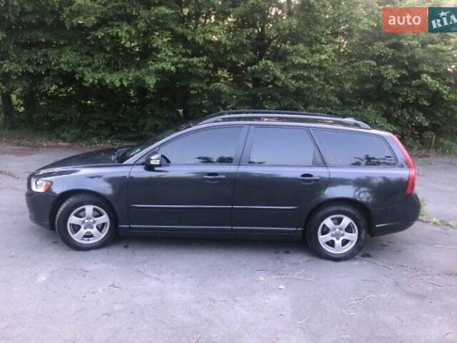 Сірий Вольво V50, об'ємом двигуна 1.56 л та пробігом 280 тис. км за 6200 $, фото 1 на Automoto.ua