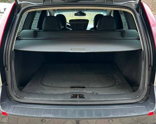 Сірий Вольво V50, об'ємом двигуна 1.6 л та пробігом 300 тис. км за 5800 $, фото 22 на Automoto.ua