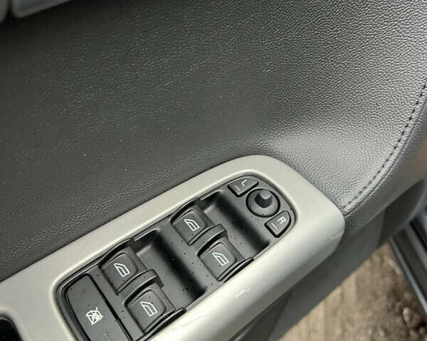 Сірий Вольво V50, об'ємом двигуна 1.6 л та пробігом 209 тис. км за 7222 $, фото 13 на Automoto.ua