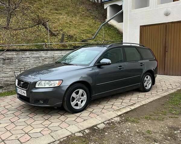 Сірий Вольво V50, об'ємом двигуна 1.6 л та пробігом 300 тис. км за 5800 $, фото 37 на Automoto.ua