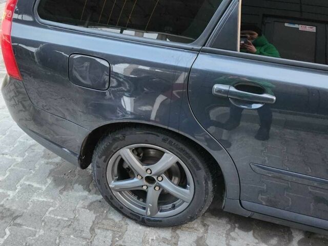 Сірий Вольво V50, об'ємом двигуна 1.6 л та пробігом 200 тис. км за 6700 $, фото 2 на Automoto.ua
