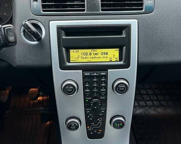 Сірий Вольво V50, об'ємом двигуна 1.6 л та пробігом 300 тис. км за 5800 $, фото 28 на Automoto.ua