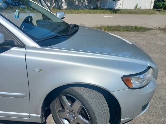 Серый Вольво В50, объемом двигателя 1.6 л и пробегом 228 тыс. км за 7999 $, фото 1 на Automoto.ua