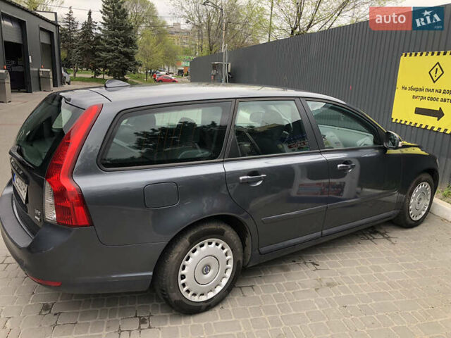 Сірий Вольво V50, об'ємом двигуна 1.56 л та пробігом 145 тис. км за 7900 $, фото 5 на Automoto.ua