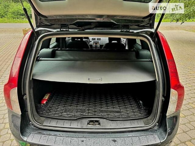 Серый Вольво В50, объемом двигателя 1.56 л и пробегом 245 тыс. км за 6599 $, фото 21 на Automoto.ua