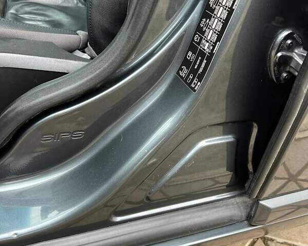 Сірий Вольво V50, об'ємом двигуна 1.6 л та пробігом 300 тис. км за 5800 $, фото 33 на Automoto.ua