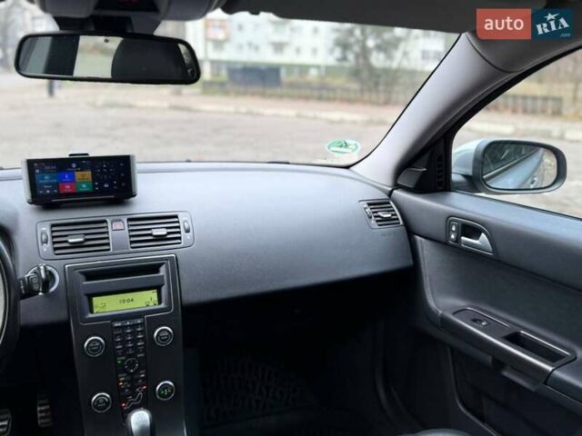 Серый Вольво В50, объемом двигателя 1.6 л и пробегом 221 тыс. км за 8999 $, фото 19 на Automoto.ua